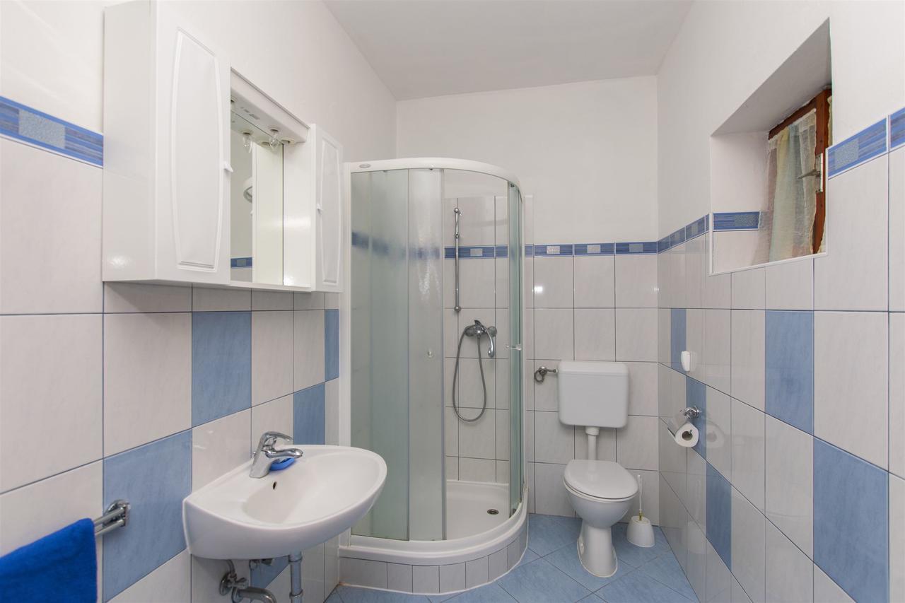 Apartments Albina Brodarica  Exterior photo